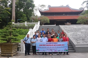 HÀNH TRÌNH VỀ NGUỒN