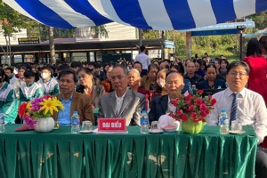 Trường THPT Bình Gia tổ chức gặp mặt thân mật Ngày Nhà giáo Việt Nam (20/11/1982 – 20/11/2024)