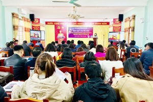 SINH HOẠT CHUYÊN MÔN CHỦ ĐỀ “ĐẨY MẠNH CHUYỂN ĐỔI SỐ,  SỬ DỤNG TRÍ TUỆ NHÂN TẠO TRONG QUẢN LÝ GIÁO DỤC  VÀ TỔ CHỨC DẠY HỌC” TẠI CÁC TRƯỜNG CÓ CẤP THPT  CỤM "VĂN QUAN - BÌNH GIA - BẮC SƠN"